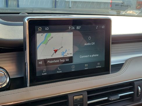 Used 2022 Lincoln Corsair AWD w/ Premium Package image 26