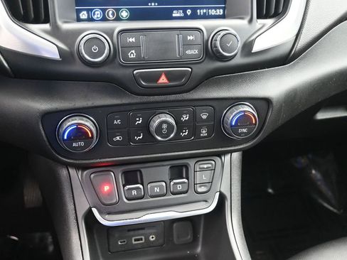 Used 2019 GMC Terrain SLT w/ Preferred Package image 19