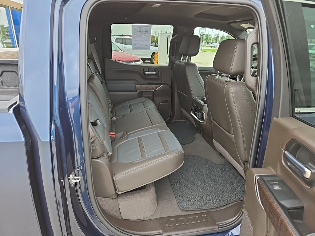 Used 2022 GMC Sierra 1500 Denali w/ Driver Alert Package II AWD/4WD image 12