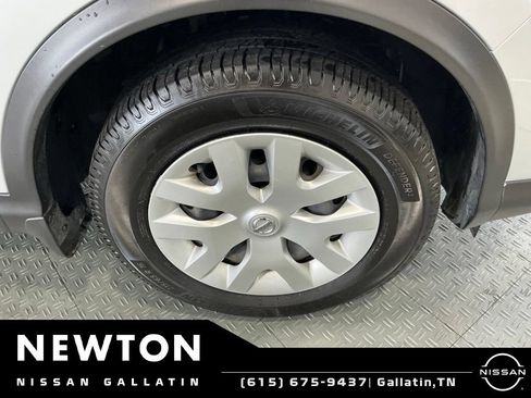 Used 2020 Nissan Rogue Sport S FWD image 40