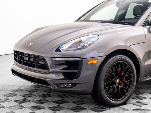 Certified 2018 Porsche Macan GTS AWD/4WD image 33