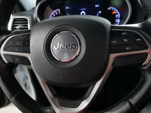 Used 2021 Jeep Grand Cherokee Laredo X AWD/4WD image 25