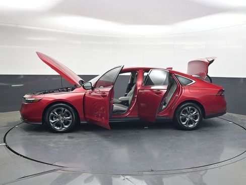 Used 2023 Honda Accord EX image 35