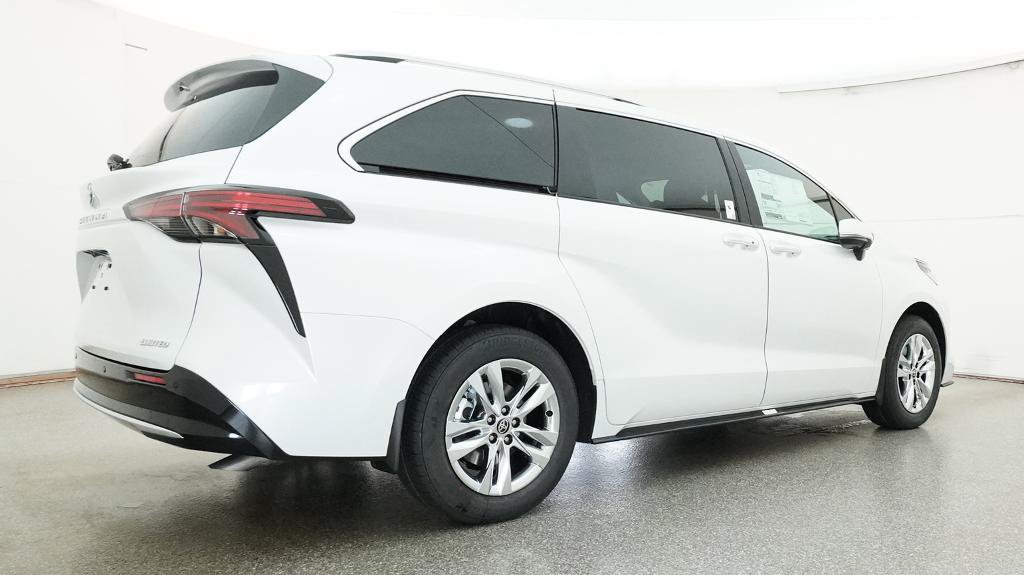Used 2026 Toyota Sienna Limited FWD image 28