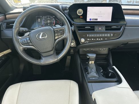 Used 2024 Lexus ES 350 w/ Premium Package image 23