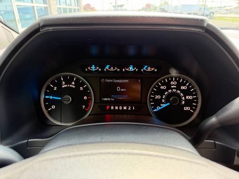 Used 2017 Ford F150 XLT w/ Equipment Group 302A Luxury AWD/4WD image 10