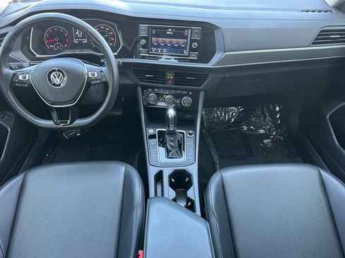 Used 2019 Volkswagen Jetta SE FWD image 15