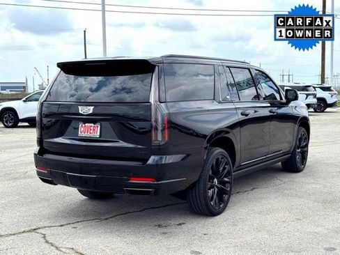 Used 2025 Cadillac Escalade ESV Sport Platinum AWD/4WD image 6