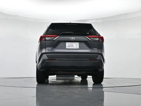 Used 2019 Toyota RAV4 XLE FWD image 39