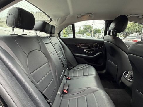 Used 2016 Mercedes-Benz C 300 4MATIC Sedan image 23