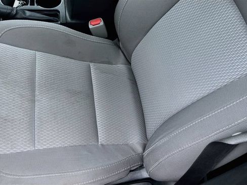 Used 2015 Toyota Corolla LE FWD image 25