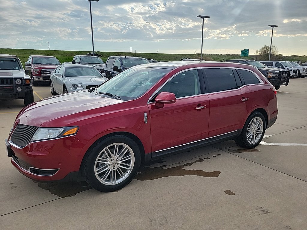 Used 2015 Lincoln MKT AWD w/ Equipment Group 201A image 7