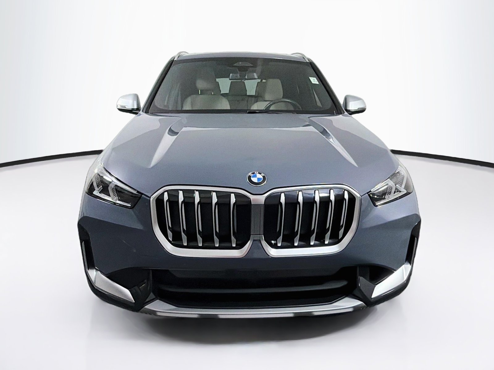 Used 2023 BMW X1 xDrive28i w/ Convenience Package AWD/4WD image 2