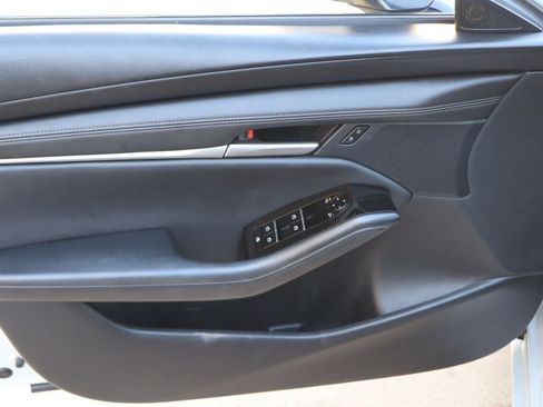 Used 2024 MAZDA MAZDA3 s FWD image 17