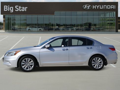 Used 2012 Honda Accord EX-L image 2