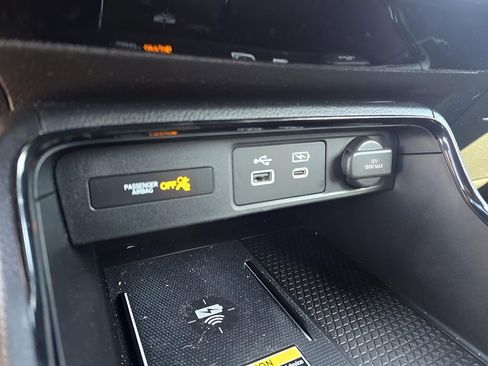 Used 2025 Honda CR-V Sport Touring image 18