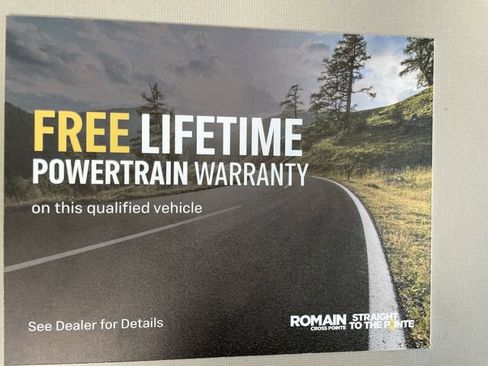 Used 2018 Buick Envision Essence image 26