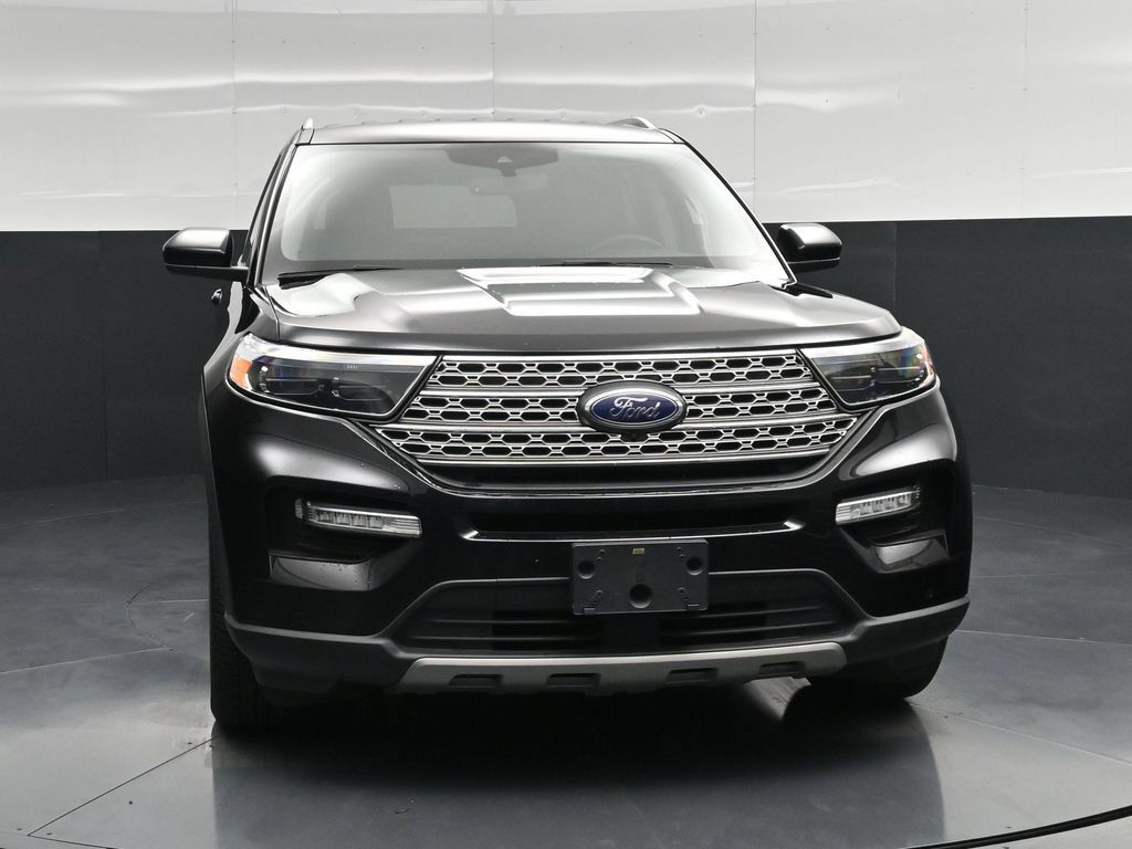 Used 2023 Ford Explorer Limited AWD/4WD image 4