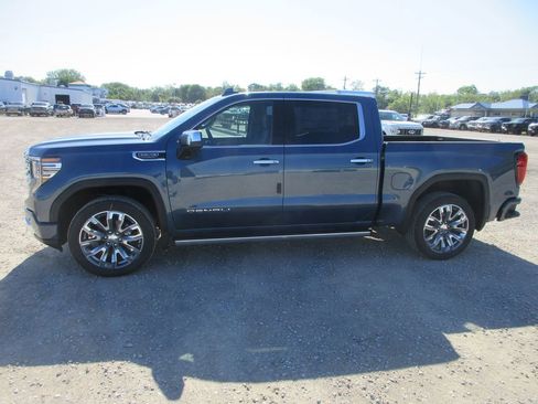 New 2026 GMC Sierra 1500 Denali w/ Denali Reserve Package AWD/4WD image 10