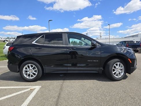 Used 2024 Chevrolet Equinox LT AWD/4WD image 15