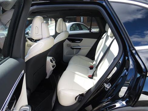 Used 2026 Mercedes-Benz GLC 300 4MATIC image 21