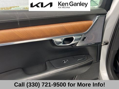 Used 2018 Volvo S90 T6 Inscription w/ Convenience Package image 47