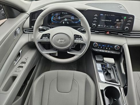 New 2026 Hyundai Elantra SEL Sport Premium FWD image 27