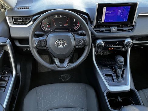 Used 2024 Toyota RAV4 XLE image 10