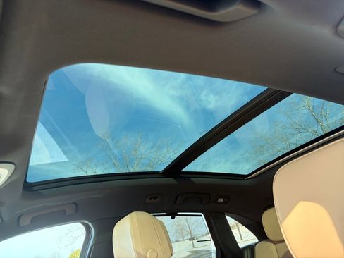 Certified 2024 Porsche Macan S image 19