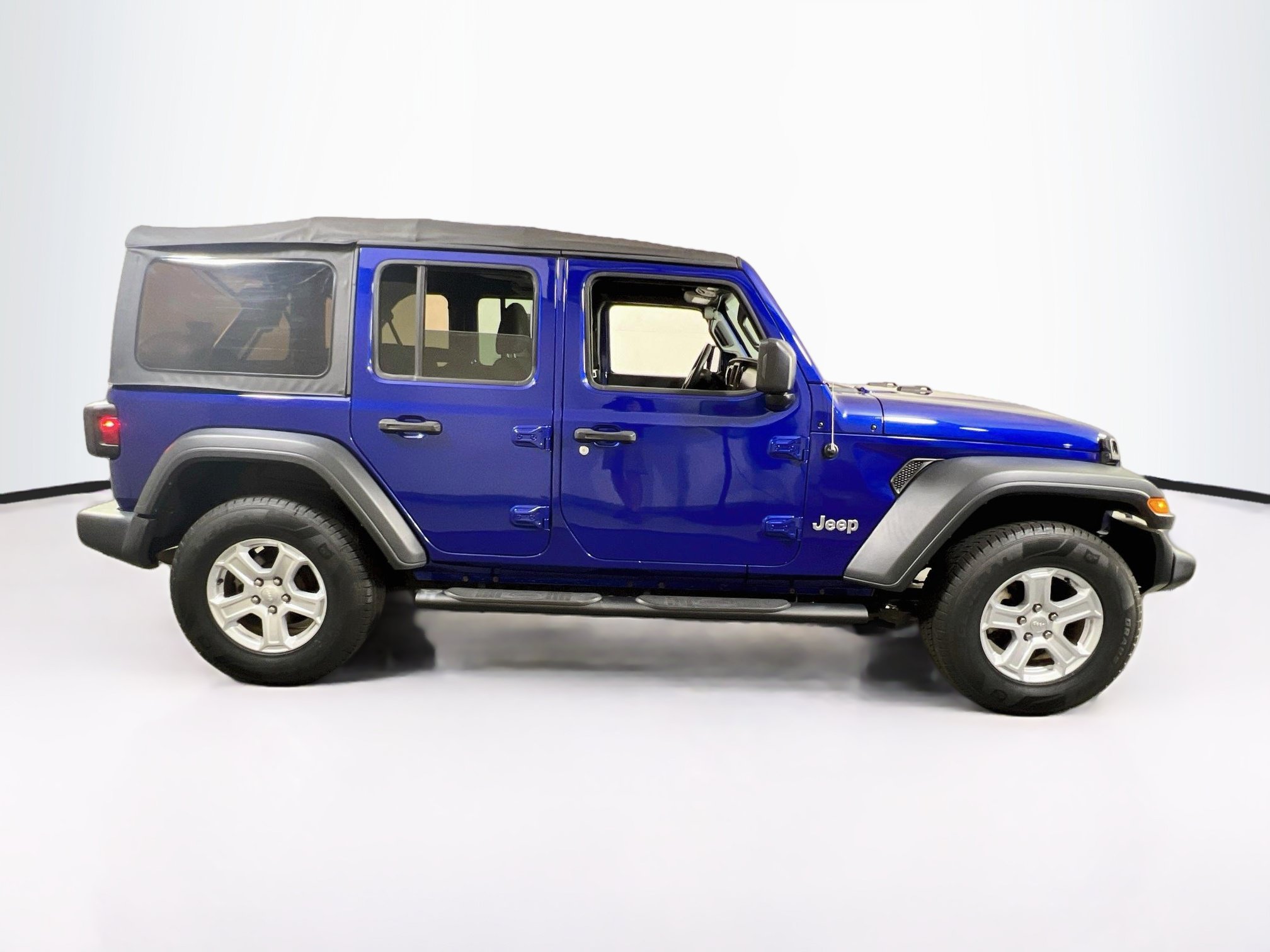 Used 2018 Jeep Wrangler Unlimited Sport S AWD/4WD image 4