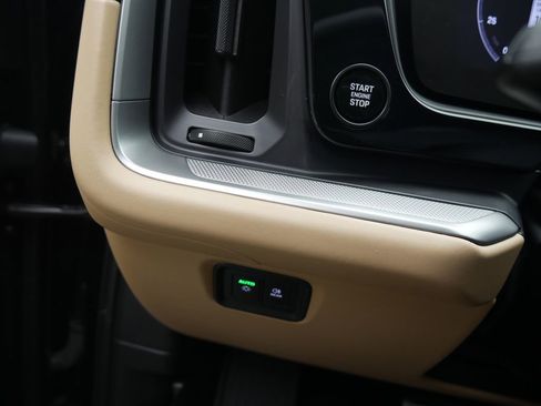 Certified 2024 Porsche Cayenne S AWD/4WD image 36