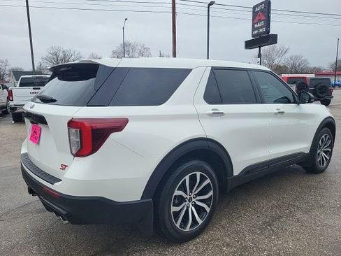 Used 2022 Ford Explorer ST w/ Premium Technology Package image 7