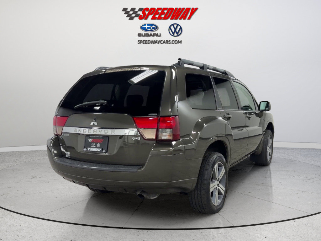 Used 2010 Mitsubishi Endeavor SE AWD/4WD image 6