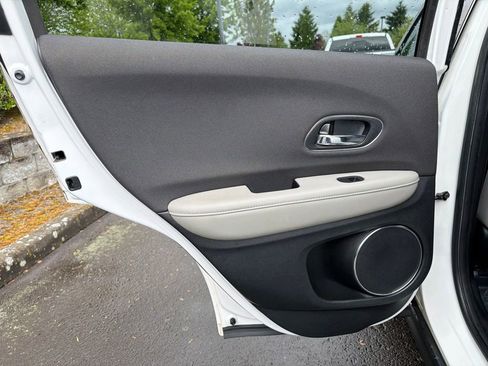 Used 2020 Honda HR-V EX image 28