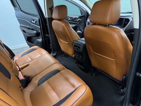 Used 2017 GMC Acadia SLT image 52