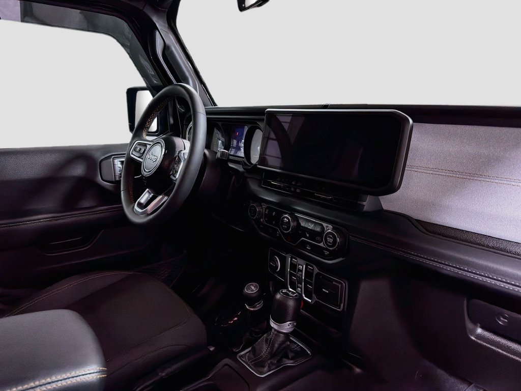 Used 2024 Jeep Wrangler Unlimited Sahara AWD/4WD image 29