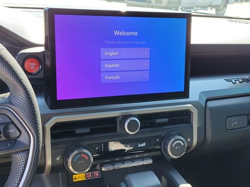 Used 2024 Toyota Tacoma TRD Sport w/ TRD Sport Upgrade Package image 28