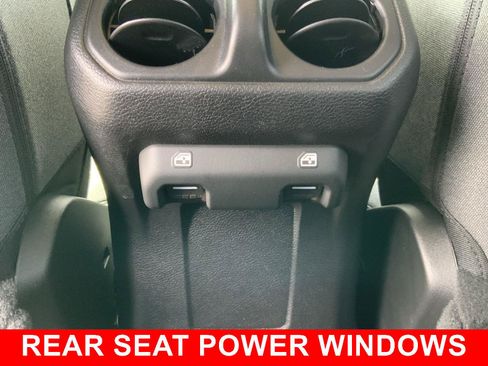 Used 2025 Jeep Wrangler Unlimited Sport AWD/4WD image 53