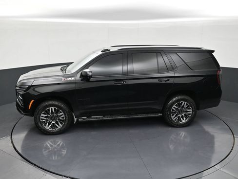 Used 2026 Chevrolet Tahoe Z71 w/ Comfort Package AWD/4WD image 13
