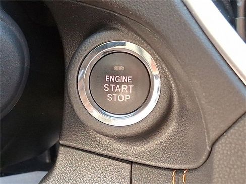 Used 2023 Subaru Crosstrek 2.5i Limited w/ Moonroof Package image 27