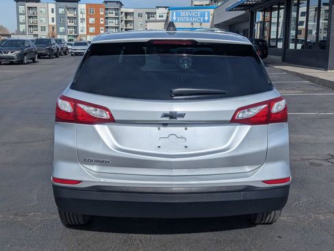 Used 2019 Chevrolet Equinox LS w/ LS Convenience Package image 6