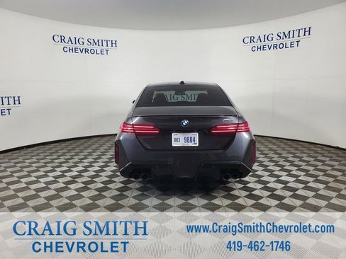 Used 2025 BMW M5 w/ Executive Package image 12