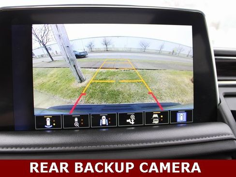 Used 2023 Chevrolet Suburban Z71 w/ Luxury Package image 16