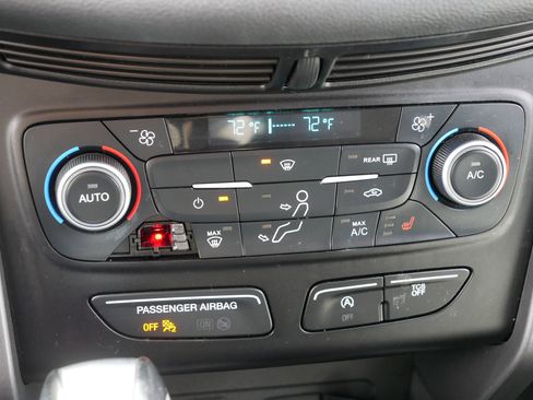 Used 2018 Ford Escape SEL image 23