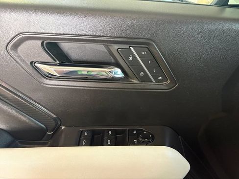 Used 2023 GMC Canyon AT4X AWD/4WD image 16