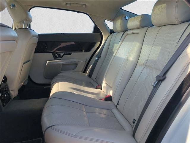 Used 2014 Jaguar XJ L Portfolio RWD image 21
