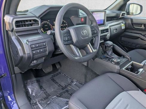 New 2025 Toyota Tacoma TRD Off-Road AWD/4WD image 3