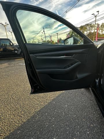 Used 2024 MAZDA MAZDA3 s FWD image 17