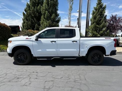 Used 2025 Chevrolet Silverado 1500 LT Trail Boss w/ Protection Package AWD/4WD image 3