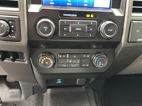 Used 2022 Ford F350 XL w/ Power Equipment Group AWD/4WD image 19
